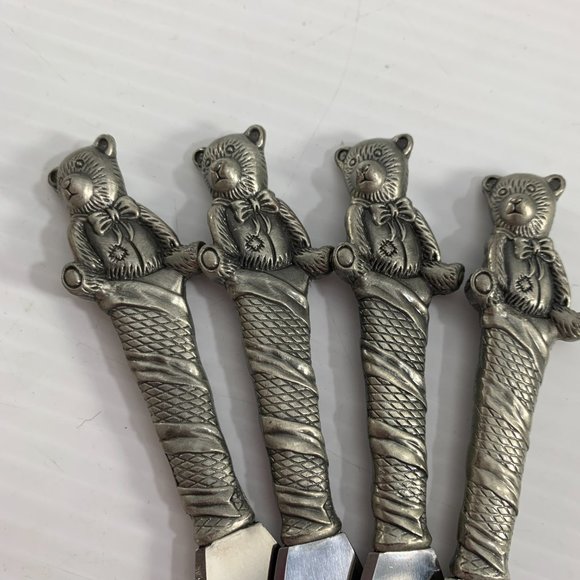 The Bombay Company Set of 4 Teddy Bear Cheese Pate Spreaders Stainless Steel - Picture 2 of 4